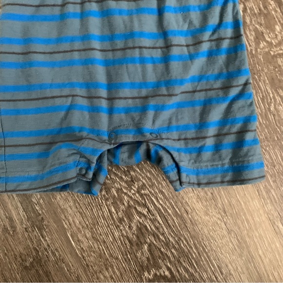 Tea Collection Blue Striped Romper 9-12 Months - Picture 2 of 5